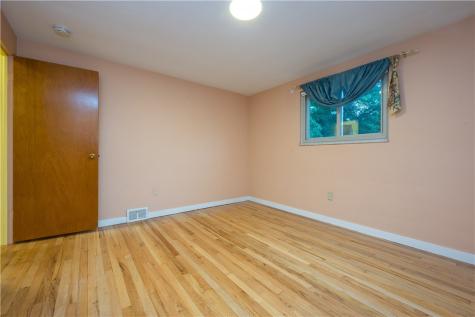 1346 Kinmount Banksville/westwood PA 15205