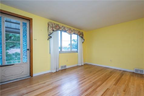 1346 Kinmount Banksville/westwood PA 15205