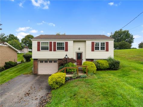 102 August Drive Robinson Township PA 15108