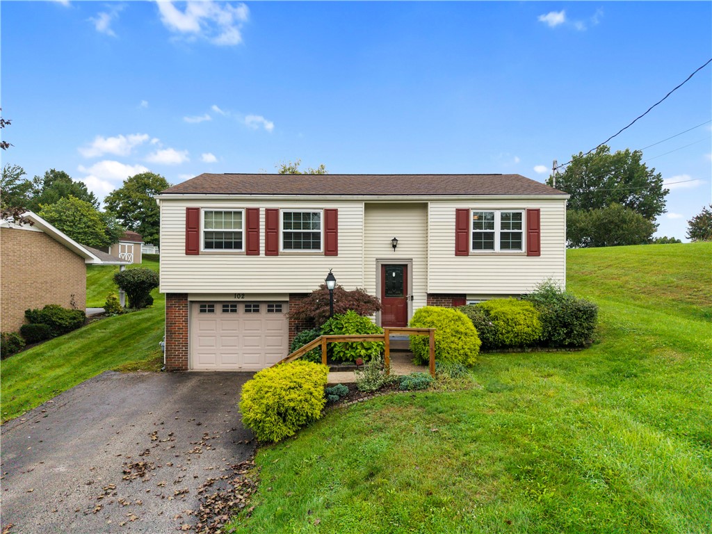 102 August Drive Robinson Township PA 15108