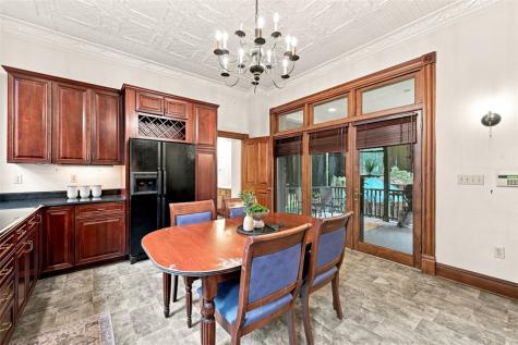607 Lockhart Street East Allegheny PA 15212