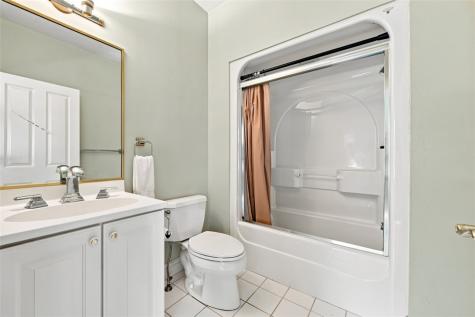607 Lockhart Street East Allegheny PA 15212