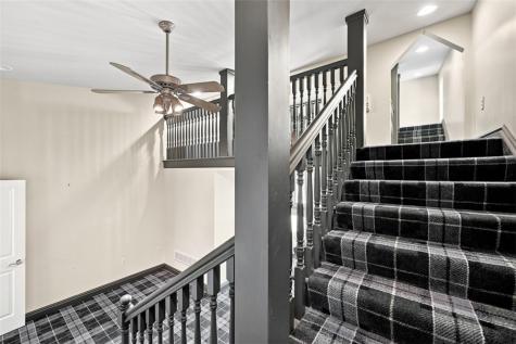 607 Lockhart Street East Allegheny PA 15212