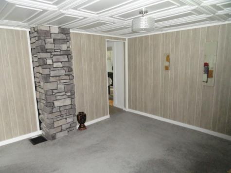 129 Whitestown Road Township Of But Se PA 16045