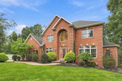 1016 Diane Lane Indiana Township PA 15024