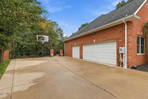 1016 Diane Lane Indiana Township PA 15024