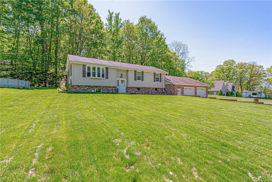 157 Oak Hill Drive Somerset Township PA 15541