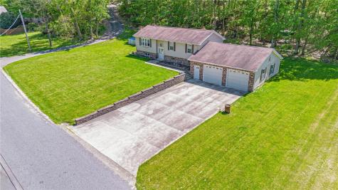 157 Oak Hill Drive Somerset Township PA 15541