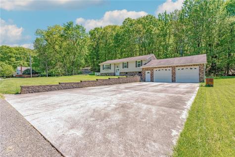 157 Oak Hill Drive Somerset Township PA 15541
