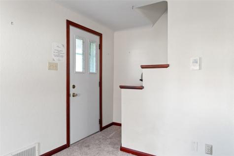 204 Dennis Street Elizabeth Township/boro PA 15037