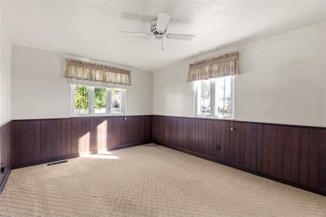 204 Dennis Street Elizabeth Township/boro PA 15037