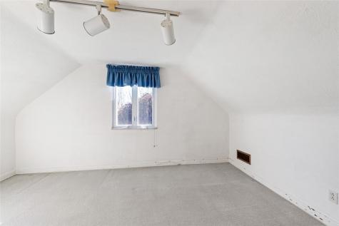 204 Dennis Street Elizabeth Township/boro PA 15037