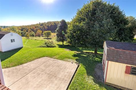 204 Dennis Street Elizabeth Township/boro PA 15037