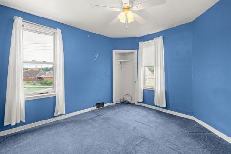 301 Russellwood Avenue Mckees Rocks PA 15136