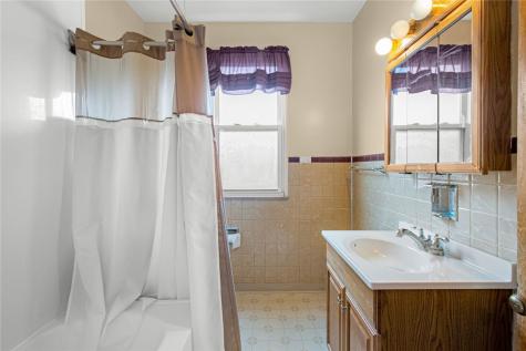 301 Russellwood Avenue Mckees Rocks PA 15136