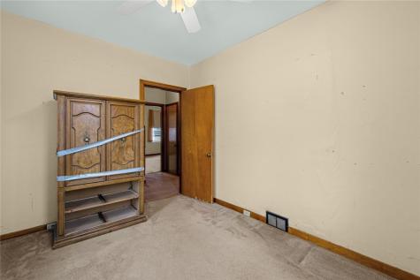 301 Russellwood Avenue Mckees Rocks PA 15136