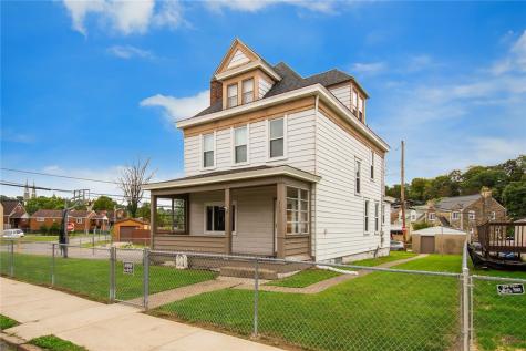 301 Russellwood Avenue Mckees Rocks PA 15136