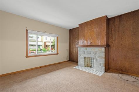 301 Russellwood Avenue Mckees Rocks PA 15136