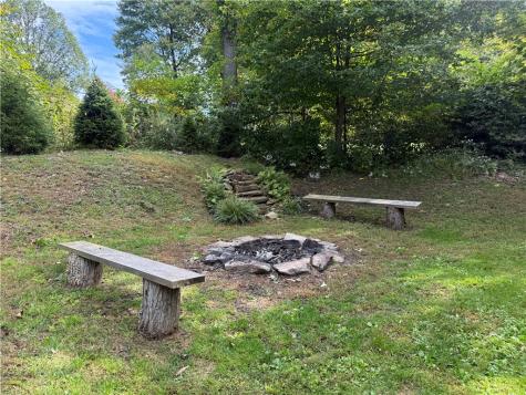 663 Ann Roberts Road Ligonier Township PA 15658
