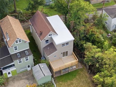 2208 Lehigh Street Swissvale PA 15218
