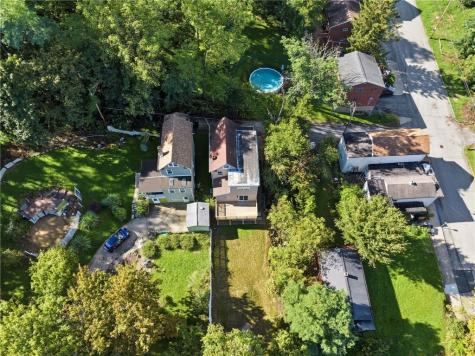 2208 Lehigh Street Swissvale PA 15218