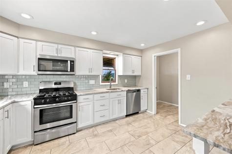 4136 Gladstone Street Greenfield PA 15207