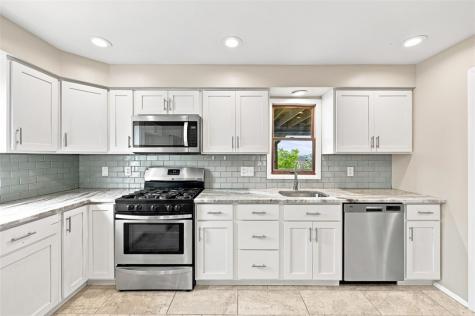 4136 Gladstone Street Greenfield PA 15207