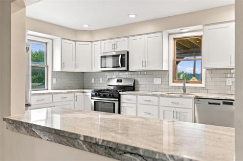 4136 Gladstone Street Greenfield PA 15207