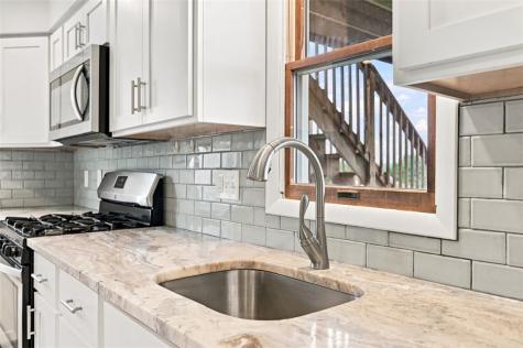 4136 Gladstone Street Greenfield PA 15207