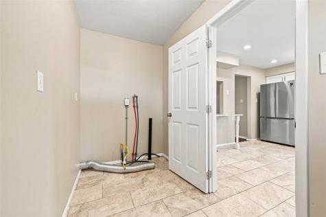 4136 Gladstone Street Greenfield PA 15207