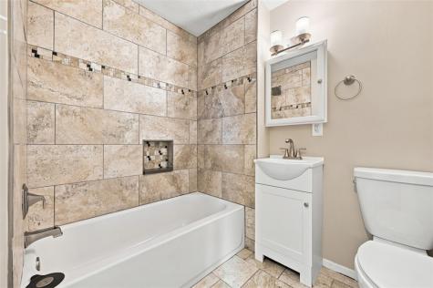 4136 Gladstone Street Greenfield PA 15207