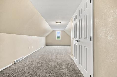 4136 Gladstone Street Greenfield PA 15207