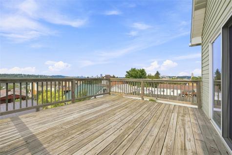 4136 Gladstone Street Greenfield PA 15207