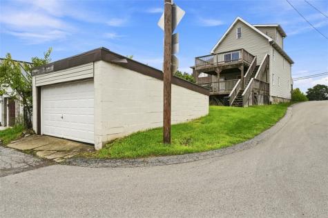 4136 Gladstone Street Greenfield PA 15207