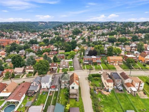 4136 Gladstone Street Greenfield PA 15207