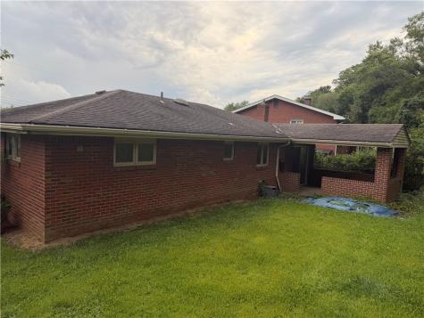 311 Larch Lane Castle Shannon PA 15234