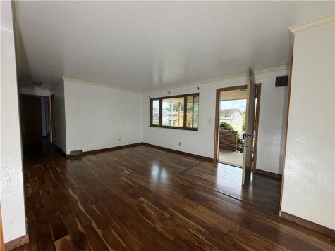 311 Larch Lane Castle Shannon PA 15234