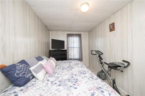 505 7th Avenue Carnegie PA 15106