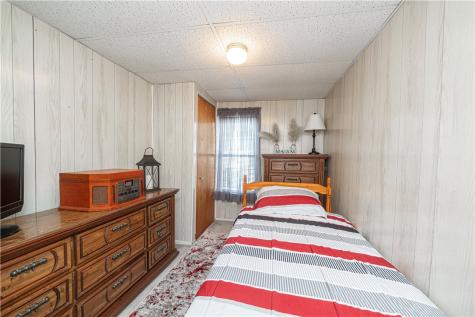 505 7th Avenue Carnegie PA 15106