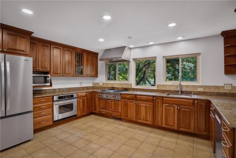 142 Riding Trail Lane Fox Chapel PA 15215