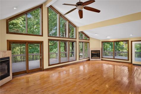 142 Riding Trail Lane Fox Chapel PA 15215