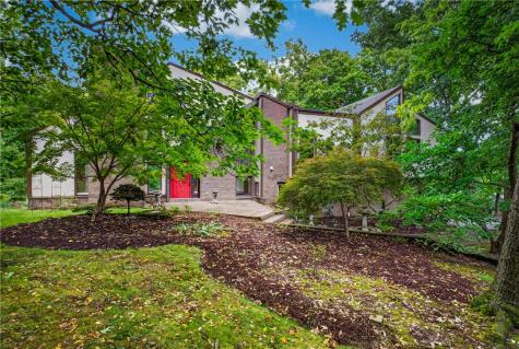 142 Riding Trail Lane Fox Chapel PA 15215