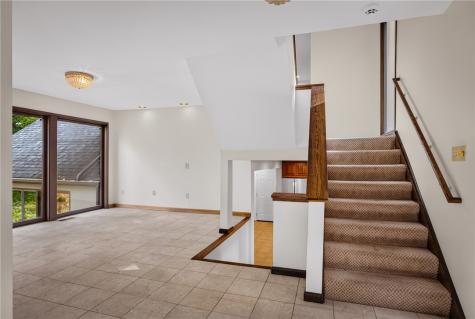 142 Riding Trail Lane Fox Chapel PA 15215