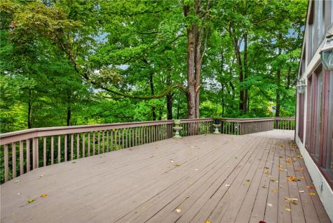 142 Riding Trail Lane Fox Chapel PA 15215