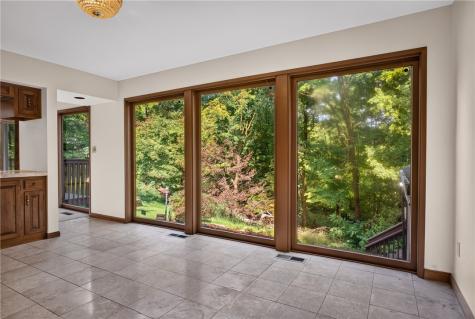 142 Riding Trail Lane Fox Chapel PA 15215