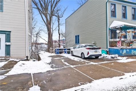 3713 Melwood Avenue Polish Hill PA 15213