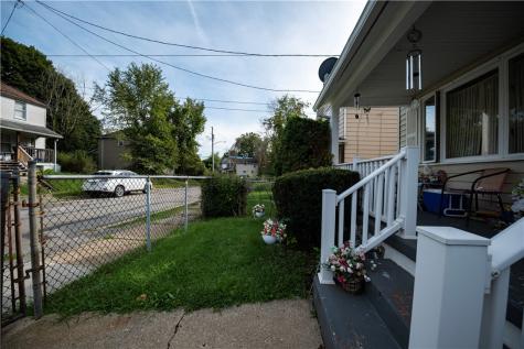 313 Spaulding Street Aliquippa PA 15001