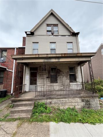 2118 Rockledge Street Spring Hill PA 15212