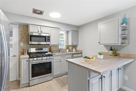 1522 Blossom Hill Road Castle Shannon PA 15234