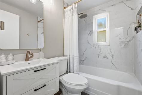 1522 Blossom Hill Road Castle Shannon PA 15234